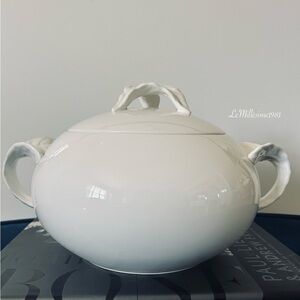 Vintage Villeroy & Boch Foglia | White Covered Vegetable Tureen | Porcelain |